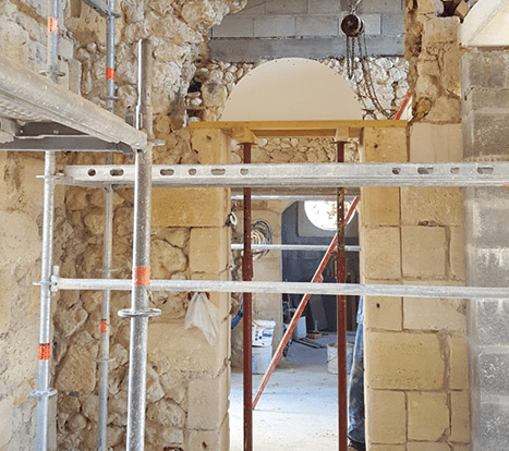 Taille de pierres Bonnet EIRL : rénovation maison ancienne à Saint-Laurent-Médoc dans le Médoc (33)