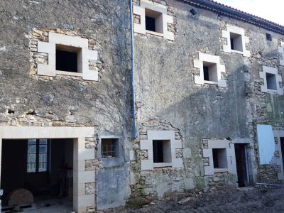 Création d’ouvertures en pierres massives 2 à côté de Lesparre-Médoc en Gironde 33